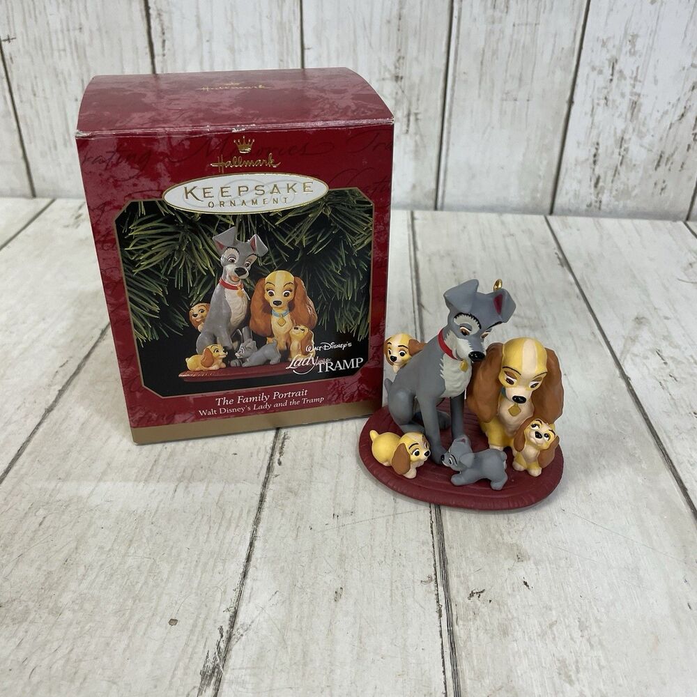 Vintage 1999 Hallmark Keepsake Ornament Disney Lady an the Tramp Family Portrait